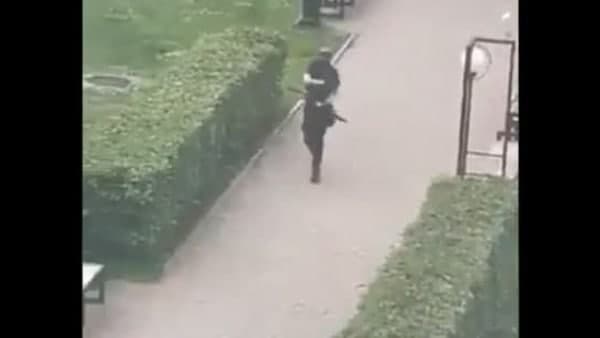 হঠাত করেই এই হামলা হঠাত করেই এই হামলা