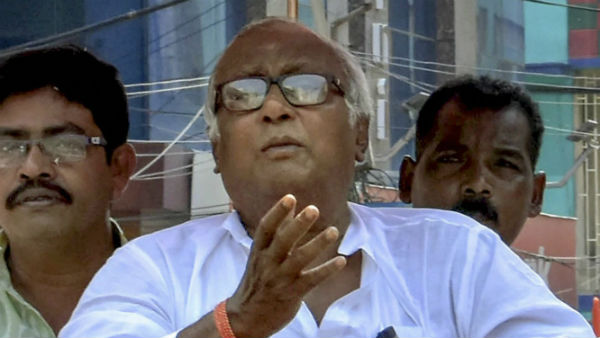 সৌগত রায়ের সামনেই বিক্ষোভ