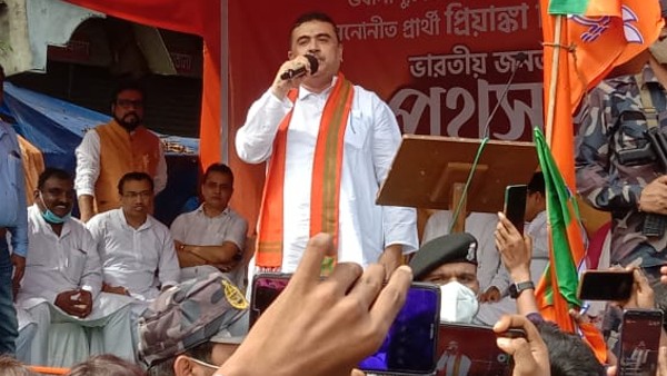  তৃণমূলের কাছ থেকে ৫ কোটি টাকা আদায়ের দাবি