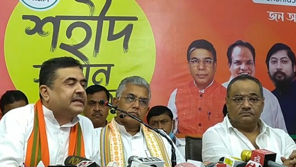 দলত্যাগী দুই বিধায়ককে চিঠি দলত্যাগী দুই বিধায়ককে চিঠি