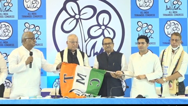 গোয়ায় কংগ্রেসে ভাঙন