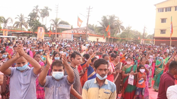 সিপিএম সমর্থকদের বাড়িতে যাওয়ার নির্দেশ 