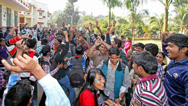 উত্তাল বিশ্বভারতী