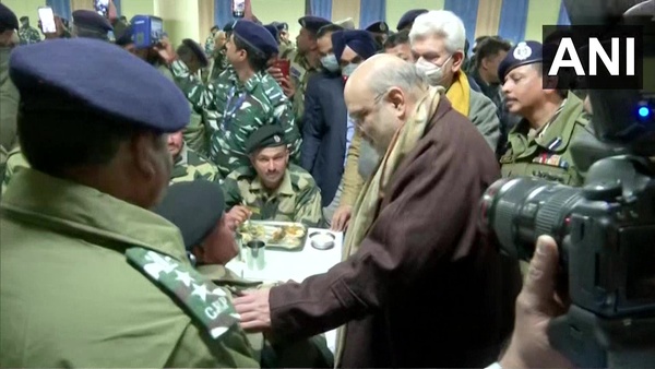 সমস্যা বুঝতেই রাত কাটানোর সিদ্ধান্ত