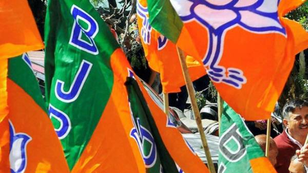 বিশ্বজিৎ বিজেপি ছেড়ে প্রশ্ন তুলেছিলেন আরও অনেকে লাইনে 