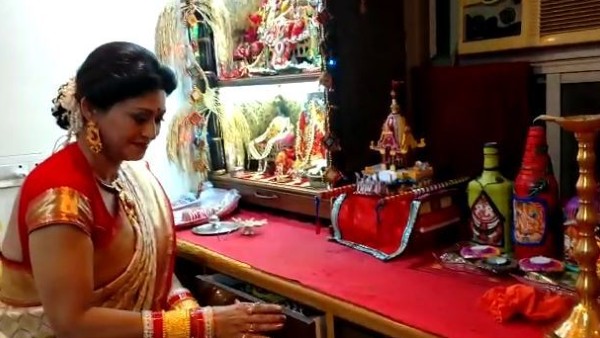  ইন্দ্রাণী হালদারের বাড়ির পুজো