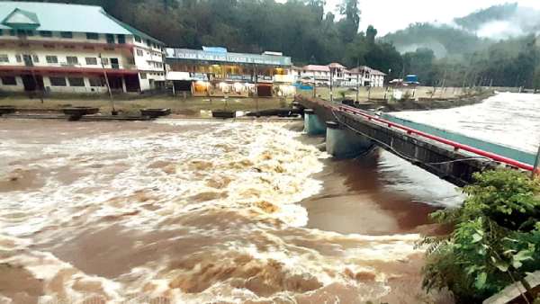 সমুদ্রের জলের প্রকোপে দূষণ এখানে মারণ রোগ সমুদ্রের জলের প্রকোপে দূষণ এখানে মারণ রোগ