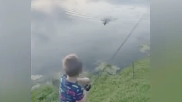 যেন কয়েক মুহূর্তের জন্য হৃদস্পন্দন থেমে গিয়েছিল