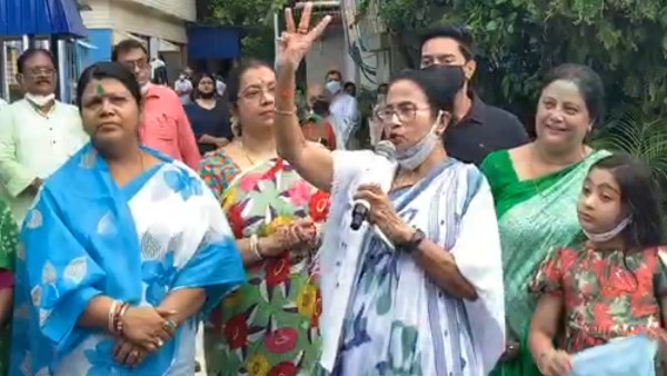 ভবানীপুরে জয় মমতার ভবানীপুরে জয় মমতার