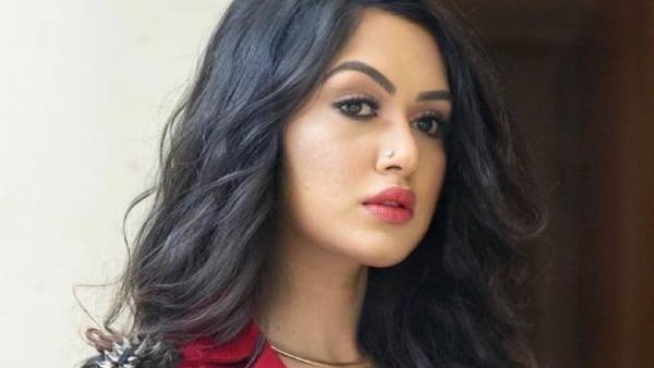 পড়াশোনা ও বেড়ে ওঠা