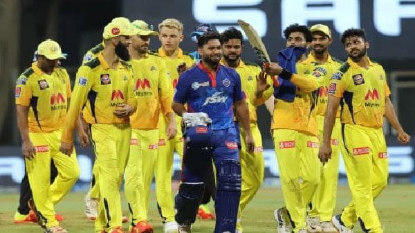 দিল্লি ক্যাপিটালসের বিরুদ্ধে টস হেরে ব্যাট করবে সিএসকে দিল্লি ক্যাপিটালসের বিরুদ্ধে টস হেরে ব্যাট করবে সিএসকে