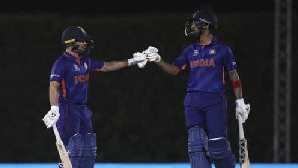 ভারতকে খোঁচা ভন-শোয়েবের, পাল্টা দিলেন শেহওয়াগ