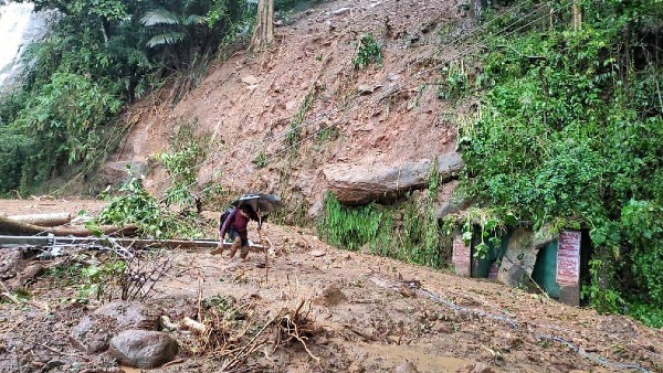 কী বলছে সরকার কী বলছে সরকার