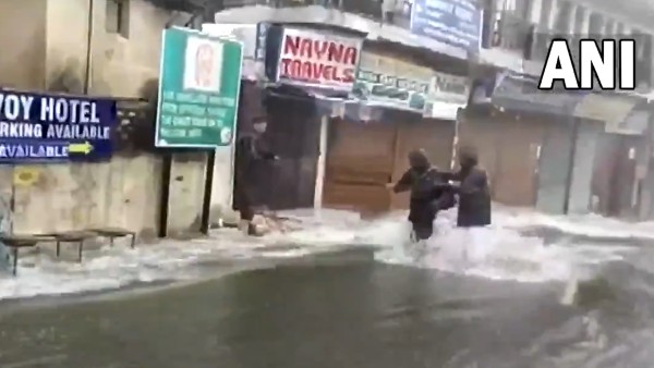 রবিবার রাত থেকে বৃষ্টি কেদারনাথে