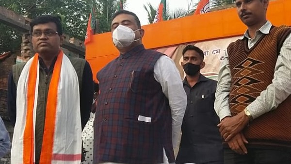 পুলিশকে দিয়ে অত্যাচার করছে তৃণমূল পুলিশকে দিয়ে অত্যাচার করছে তৃণমূল