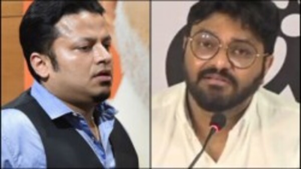 আগেও খোঁচা দিয়েছিলেন অনুপম আগেও খোঁচা দিয়েছিলেন অনুপম
