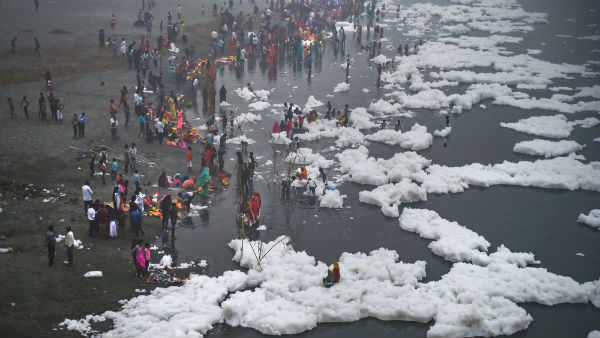 প্রসাদ তৈরির সময় কিছু খাবেন না