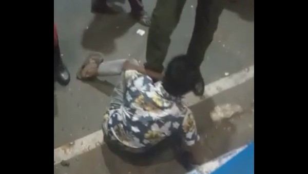 ঘটনাটি রবিবার সন্ধের ঘটনাটি রবিবার সন্ধের