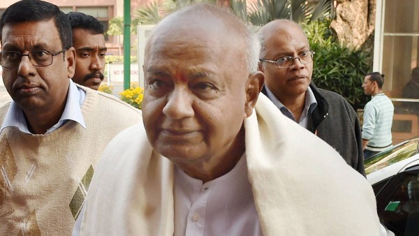 চার প্রধানমন্ত্রীর দফতরে ছিল ফাইল!