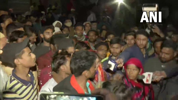 দুঃখপ্রকাশ মুখ্যমন্ত্রীর দুঃখপ্রকাশ মুখ্যমন্ত্রীর