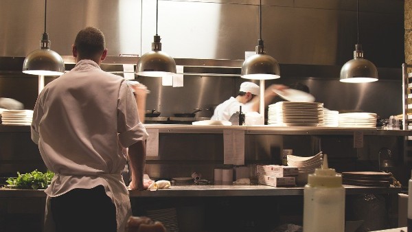  এঁটো বাসন