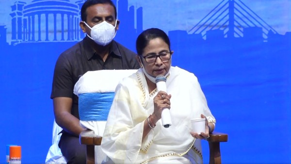 জমি নিয়ে কড়া বার্তা মমতার