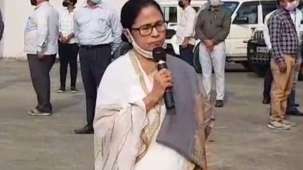 মমতার সফরে দিল্লিতে দুই কংগ্রেস নেতার তৃণমূলে যোগ!