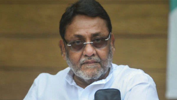 সমীর ওয়াংখেড়ের পরিবারকে প্রতারক সমীর ওয়াংখেড়ের পরিবারকে প্রতারক