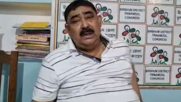 ৫২০ ভর সোনা দিলেন অনুব্রত মণ্ডল