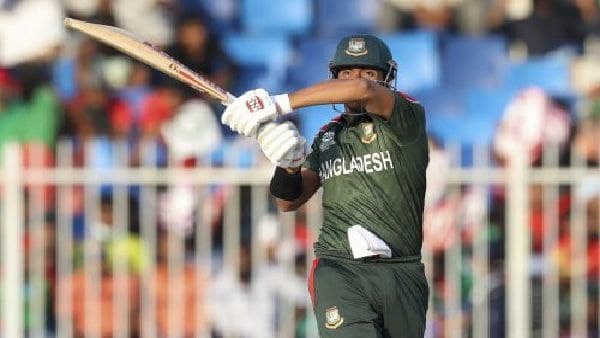 নতুন কোচের দাবি