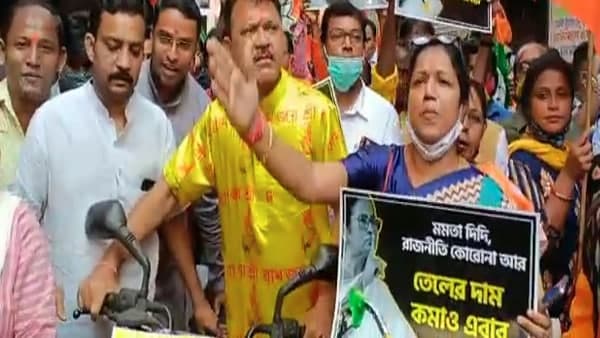 এখনই দাম কমাতে রাজি নয় তৃণমূল 
