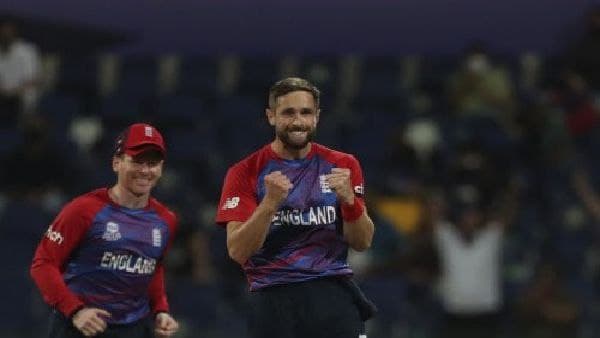 নজির হাতছাড়া নজির হাতছাড়া