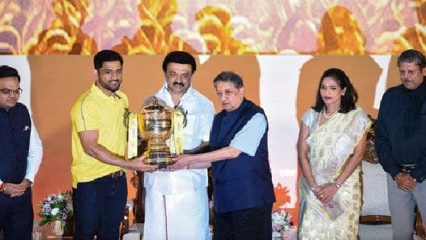 আইপিএল মুম্বইয়ে