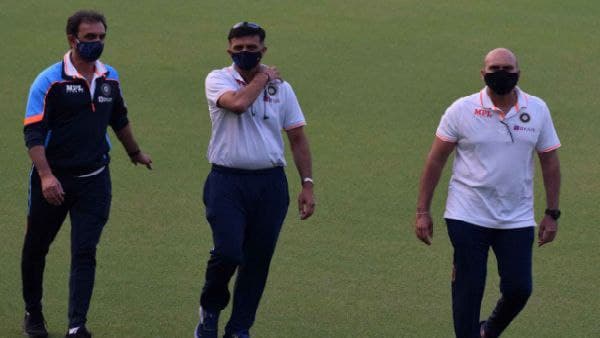 ইডেনের পিচ দেখে শিশিরের খবর নিলেন দ্রাবিড়