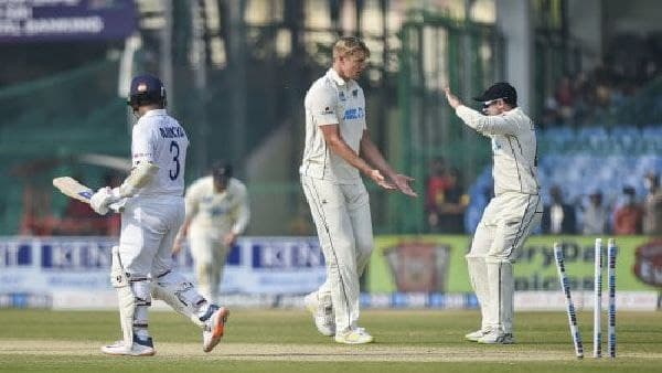 ভারতীয় দলে জায়গা ধরে রাখা কঠিন রাহানে ও পূজারার ভারতীয় দলে জায়গা ধরে রাখা কঠিন রাহানে ও পূজারার