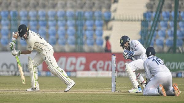 কানপুরে ভারতকে কড়া চ্যালেঞ্জ নিউজিল্যান্ডের কানপুরে ভারতকে কড়া চ্যালেঞ্জ নিউজিল্যান্ডের