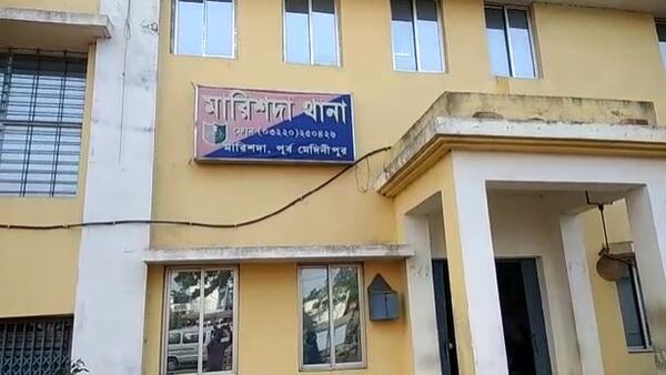 থানায় অভিযোগ দায়ের