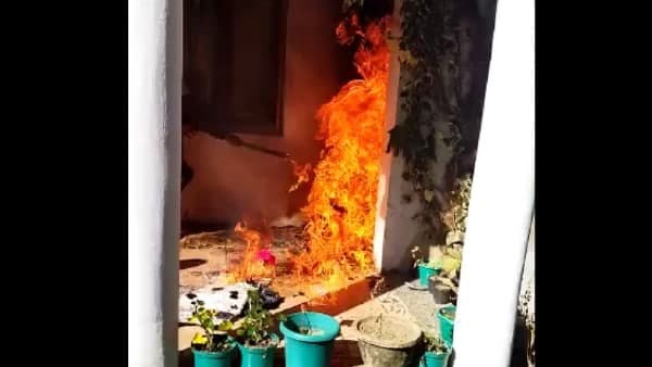 বিতর্কের কেন্দ্রে অযোধ্যা নিয়ে বই বিতর্কের কেন্দ্রে অযোধ্যা নিয়ে বই