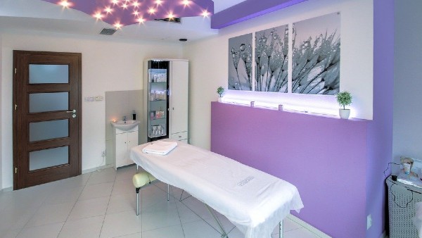 স্পা ও মাসাজ সেন্টার