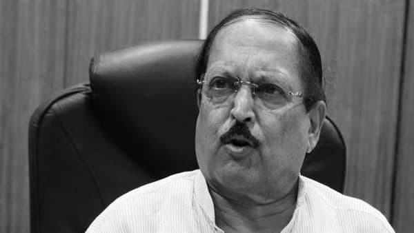 BigBreakingNews: ৭৫ বছর বয়সে প্রয়াত পঞ্চায়েতমন্ত্রী সুব্রত মুখোপাধ্যায়, ভেঙে পড়লেন মমতা BigBreakingNews: ৭৫ বছর বয়সে প্রয়াত পঞ্চায়েতমন্ত্রী সুব্রত মুখোপাধ্যায়, ভেঙে পড়লেন মমতা
