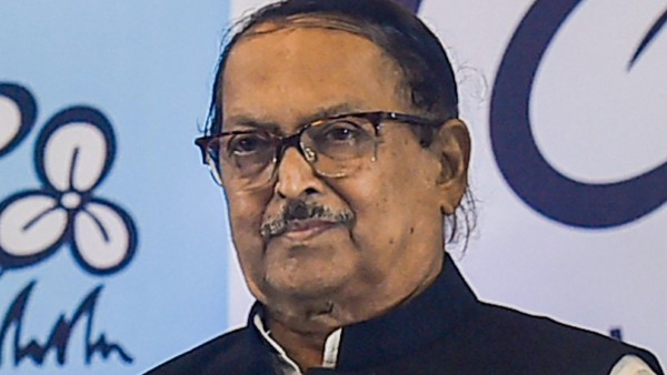 তৃণমূলে ছেড়ে কংগ্রেসে ফেরা। তৃণমূলে ছেড়ে কংগ্রেসে ফেরা।