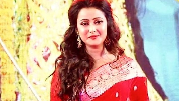  নতুন লুকে পল্লবী