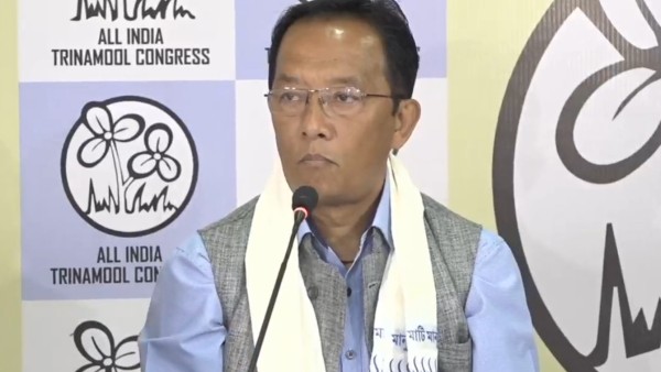 তৃণমূলে যোগ দিয়েই মমতাকে প্রধানমন্ত্রী দাবি বিনয়ের তৃণমূলে যোগ দিয়েই মমতাকে প্রধানমন্ত্রী দাবি বিনয়ের