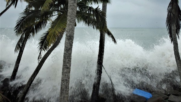 ১২৯ বছরের ইতিহাসে বাংলায় বিরল ঘূর্ণিঝড় 