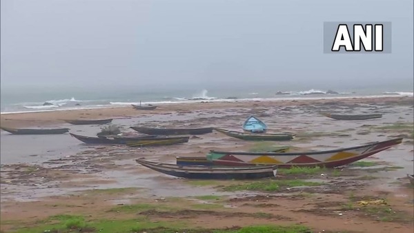 শক্তিশালী ঘূর্ণিঝড় জাওয়াদ