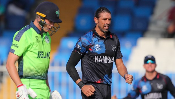 হ্যারি টেকটর হ্যারি টেকটর