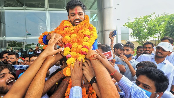 কৃষ্ণ নগর: কৃষ্ণ নগর: