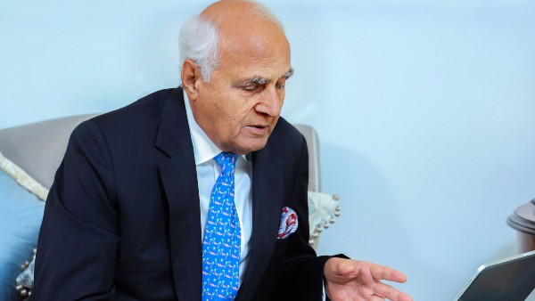  কে পি সং