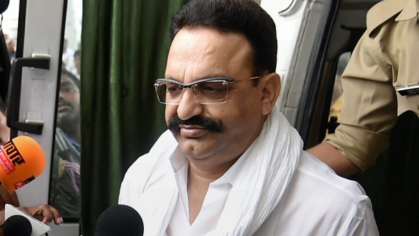 শুধু যোগী-অখিলেশ নন, উত্তরপ্রদেশ ভোটে প্রস্তুতি নিচ্ছে বাহুবলীরাও শুধু যোগী-অখিলেশ নন, উত্তরপ্রদেশ ভোটে প্রস্তুতি নিচ্ছে বাহুবলীরাও