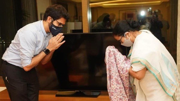 অনৈতিক ভাবে সরকার ফেলে দেওয়ার চেষ্টা